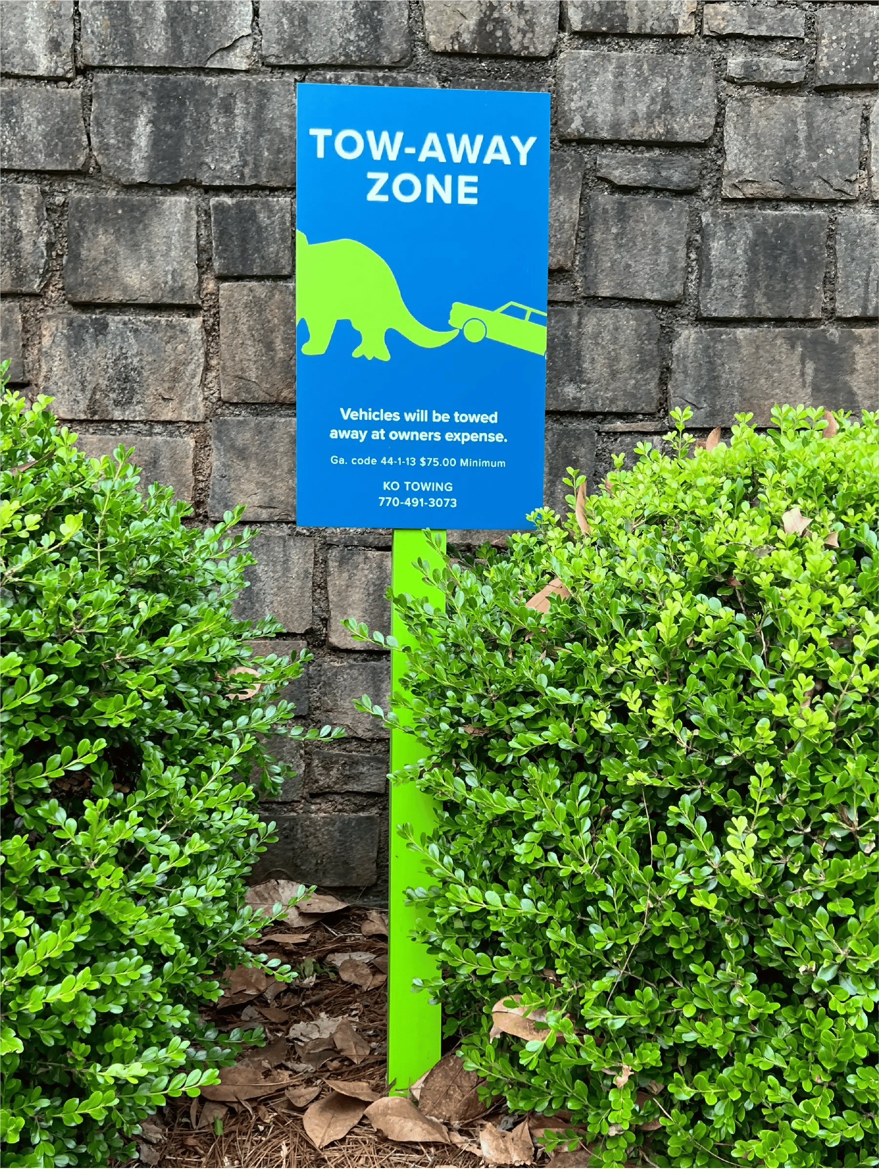 Fernbank Tow Away Wayfinding System Design